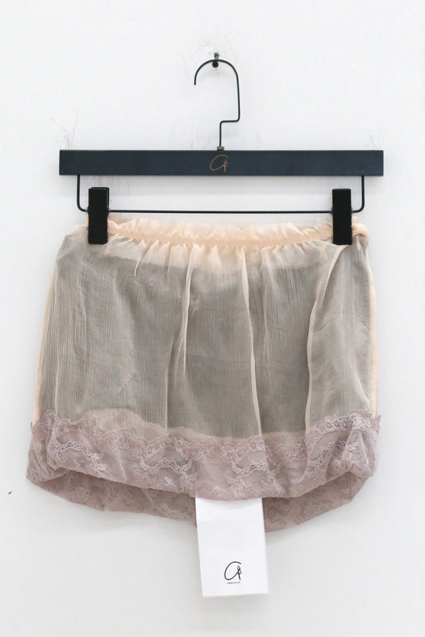 Joyce Bao Fall/Winter 2025: Double-layered, color-block design mini skirt, JB-JB01-03005-QF, Light Pink